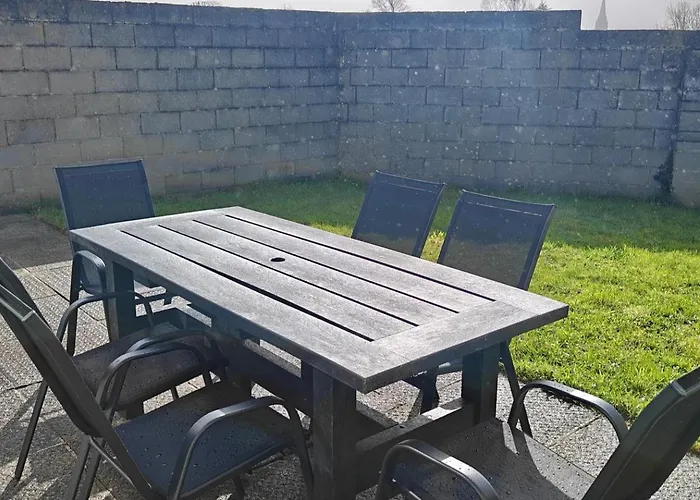 4 Bed House Sleeps 8 - Enclosed Garden - Parking * Κιλάρνεϊ