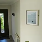 4 Bed House Sleeps 8 - Enclosed Garden - Parking * Cill Airne
